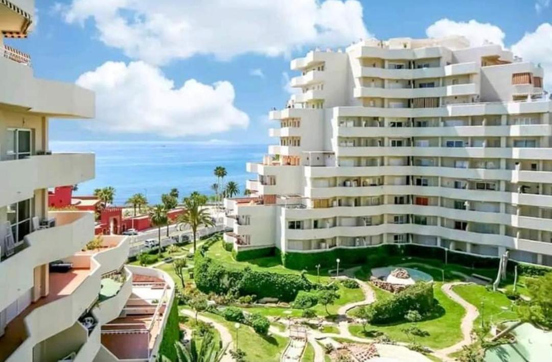 El Estudio De La Playa Benalbeach Vistas Al Mar Бенальмадена Экстерьер фото