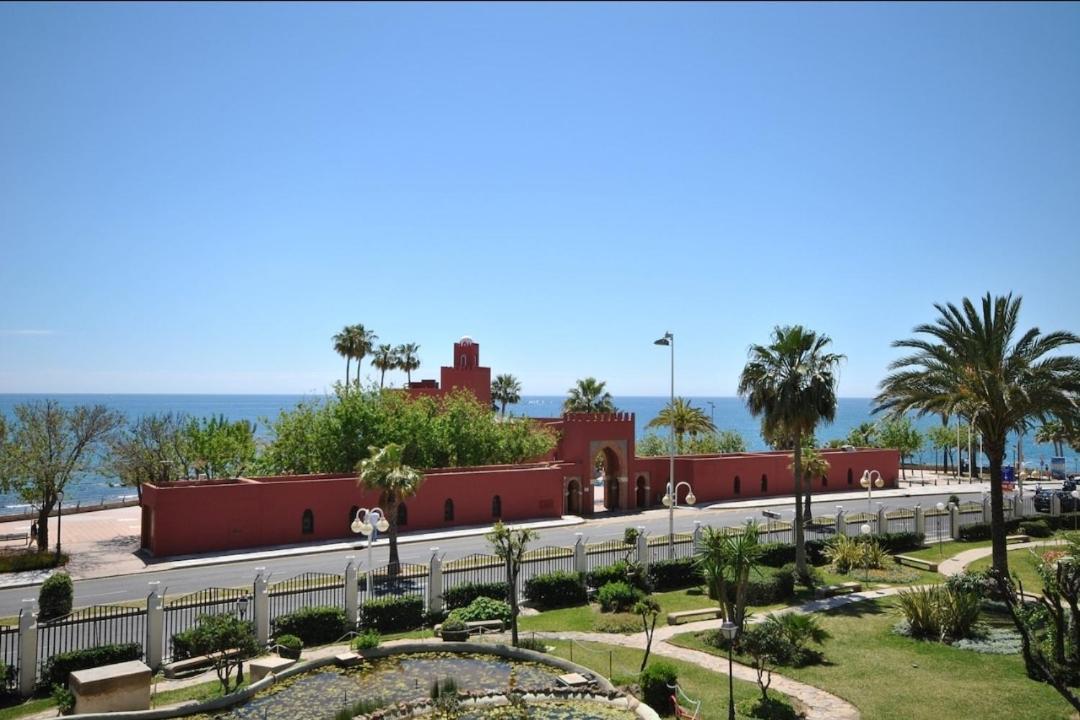 El Estudio De La Playa Benalbeach Vistas Al Mar Бенальмадена Экстерьер фото