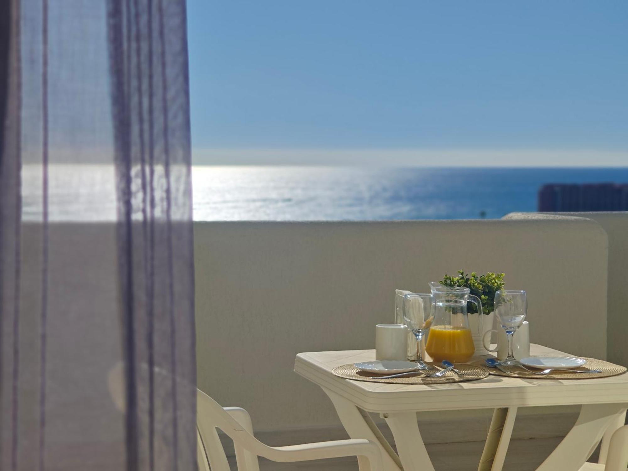 El Estudio De La Playa Benalbeach Vistas Al Mar Бенальмадена Экстерьер фото